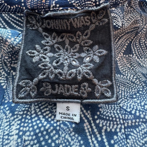 Johnny Was Jade Venus Peasant Blouse 100% Silk Size Small - Picture 10 of 10